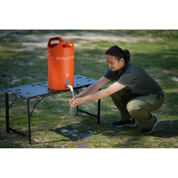 Кран до контейнерів для води Flextail Water Bag/ Bucket showertubeFLX фото