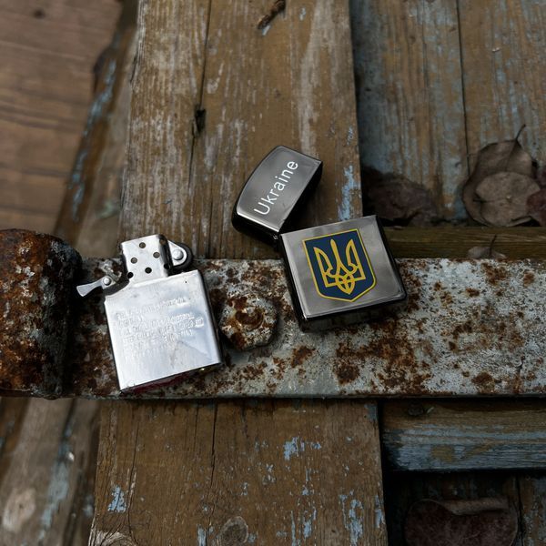 Запальничка бензинова Україна 🇺🇦 №4483 Герб Чорна Глянець 1585 фото