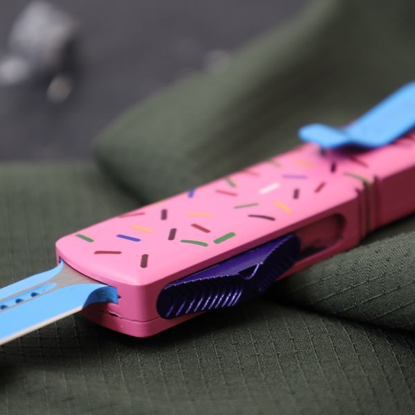 Ніж Фронтального викиду Microtech Ultratech EXCLUSIVE Dessert Warrior Donut Pink 1744 фото