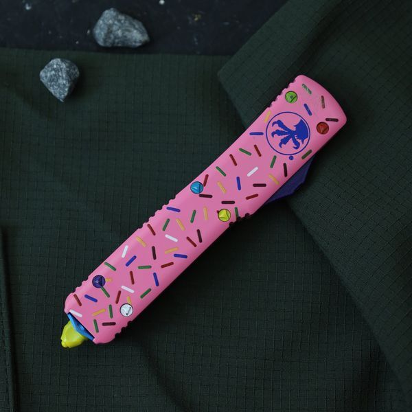 Ніж Фронтального викиду Microtech Ultratech EXCLUSIVE Dessert Warrior Donut Pink 1744 фото