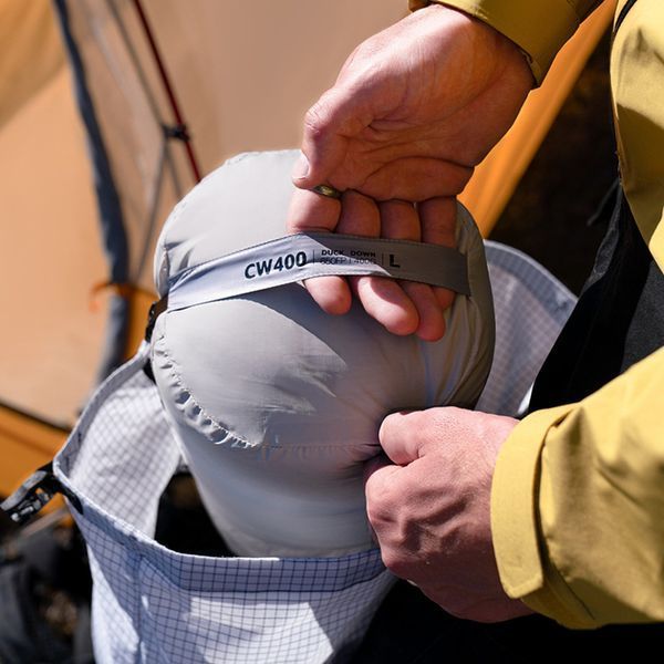 Спальник с натуральным пухом Naturehike CW400 NH18C400-D, р-р M, желто-серый 6927595794555 фото