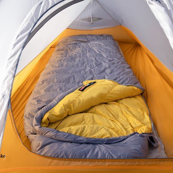 Спальник с натуральным пухом Naturehike CW400 NH18C400-D, р-р M, желто-серый 6927595794555 фото