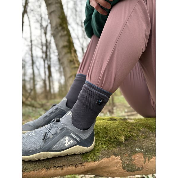 Шкарпетки водонепроникні Dexshell Running Lite 2.0 Socks, сірі, розмір S (36-38) DS20610TLG2.0-S фото