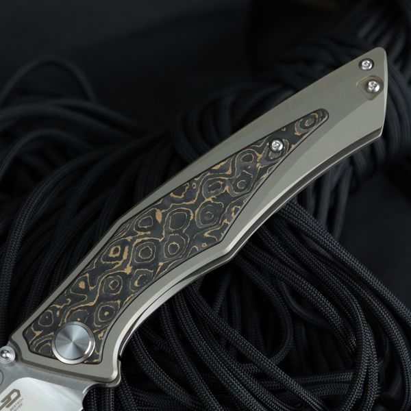 Нож складной BESTECH TOGATTA BT2102G Titanium + Damascus Copper Carbon Fiber M390 BT2102G фото