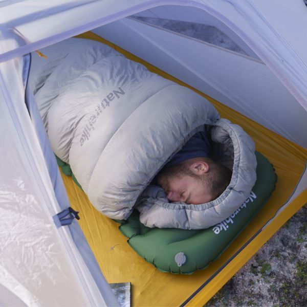 Матрац туристичний водонепроникний одномісний Naturehike CNK2300DZ0001, 198x59x6.5 см, темно-зелений із вбудованою помпою для надування 65284 фото