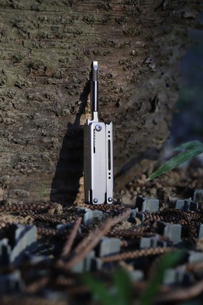 Мини мультитул Roxon M3 с сменными битами, серый M3 фото