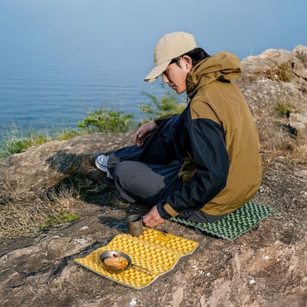 Сидушка туристическая складная XPE Naturehike CNK2650WS011, 18 мм, желтая, для походов и кемпинга 6977465865618 фото