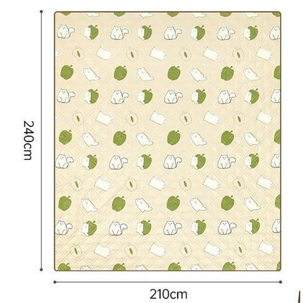 Килимок для пікніка водостійкий Naturehike CNK2350WS010, 210x240 см, бежевий з принтом 6976507661720 фото